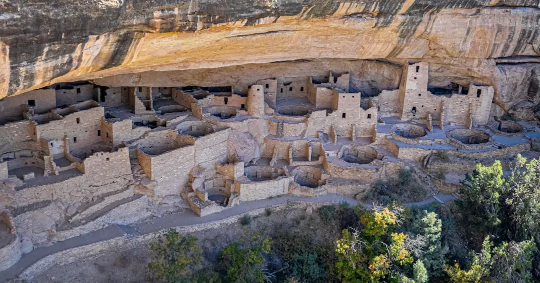 6. The Ancestral Puebloans (Anasazi): Cliff Cities Abandoned in a Heartbeat (Image Credits: Unsplash)