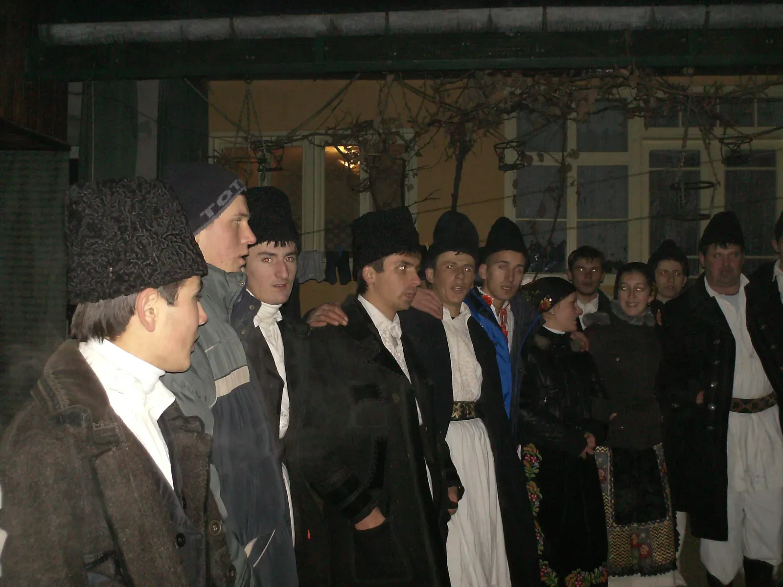 The Victorian Era Brought Carols Back From the Shadows (Image Credits: Wikimedia)