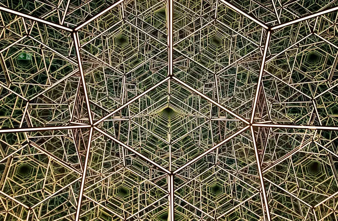 Geometry in the Grass: The Enigmatic Earthworks of the Ohio Valley (Image Credits: Unsplash)