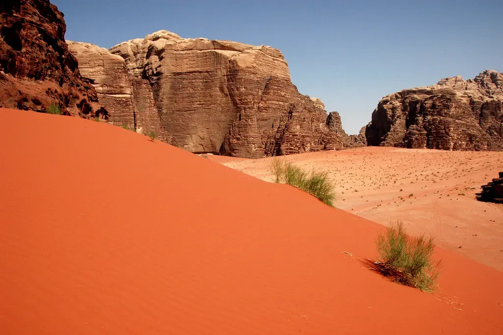 Wadi Rum, Jordan: Mars on Earth (loufi, Flickr, CC BY 2.0)