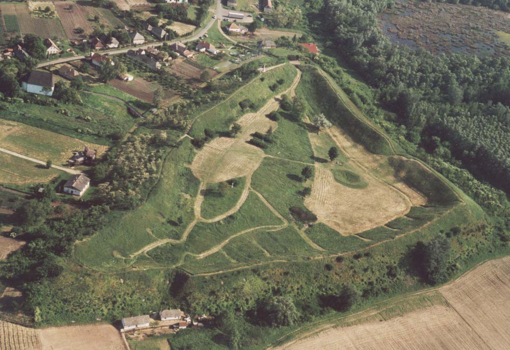 What the Earthworks Reveal About Purpose (Image Credits: Wikimedia)