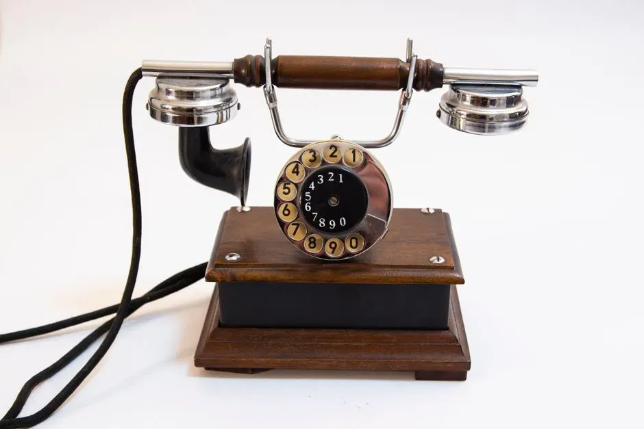 2. The Telephone: Bell in the United States and Gray Also in the United States (Image Credits: Pexels)