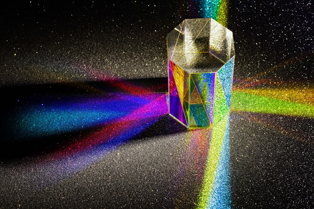 The Physics of Light Refraction and Reflection (Image Credits: Unsplash)