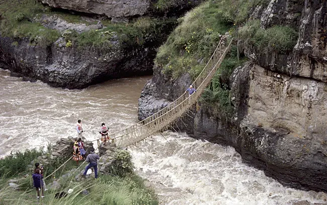 Suspension Bridges: Engineering Across the Andes (Image Credits: Wikimedia)