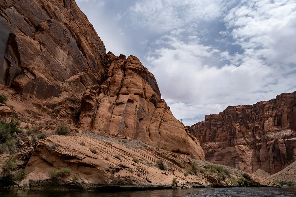 Glen Canyon’s Hidden Towns – Flooded for a Reservoir (Sharon Mollerus, Flickr, CC BY 2.0)