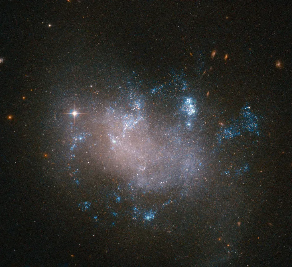 The Disappearing Star: A Stellar Giant That Simply Vanished (Hubble Space Telescope / ESA, Flickr, CC BY 2.0)