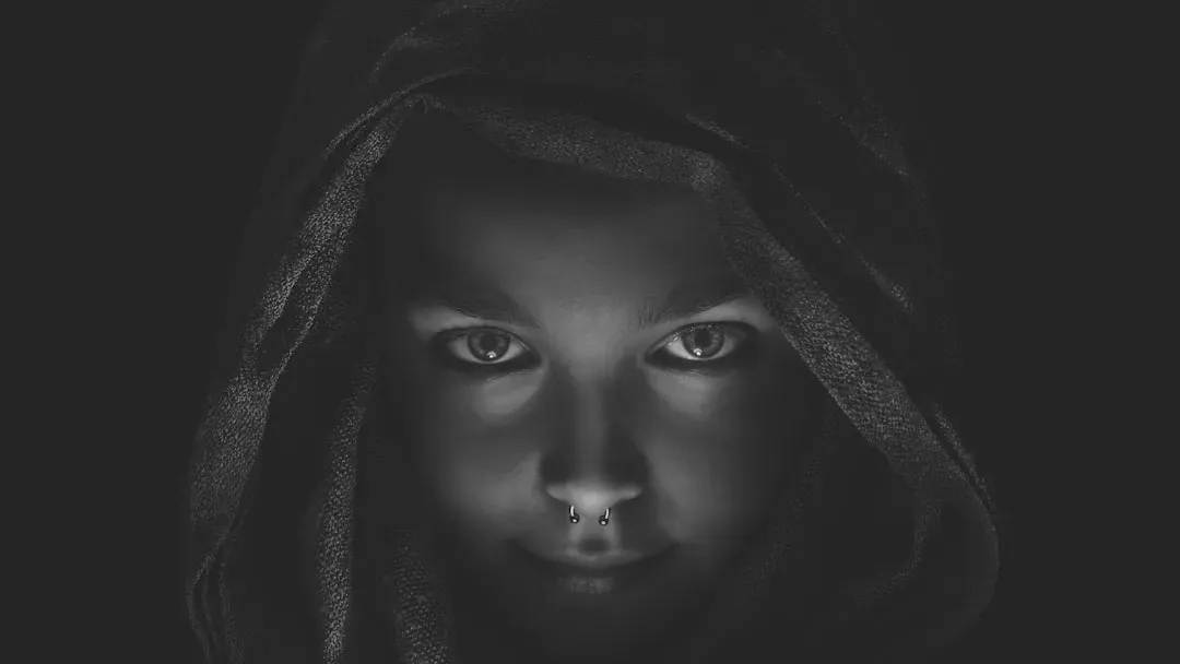 The Shock Of Sudden Darkness: Why Your Vision “Crashes” First (Image Credits: Unsplash)