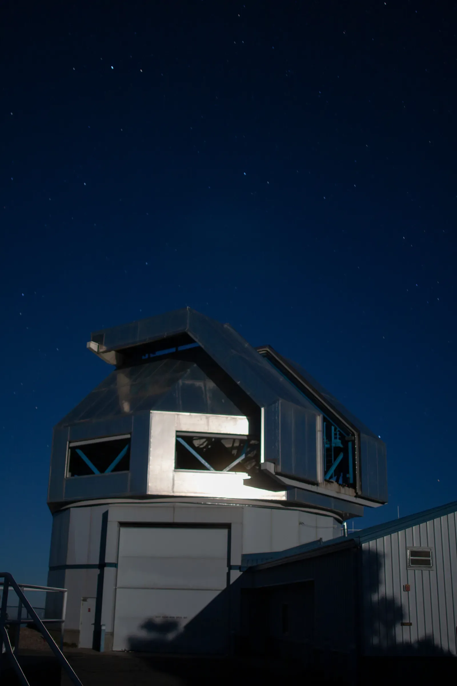 How to Stay Connected to a Moving Universe (Image Credits: Wikimedia)