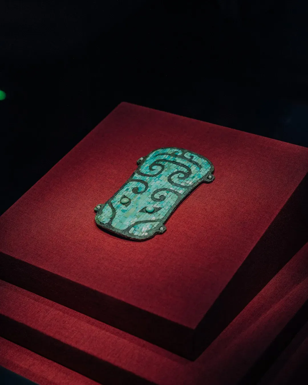 Why Haunted Objects Still Matter in a Scientific Age (Image Credits: Unsplash)