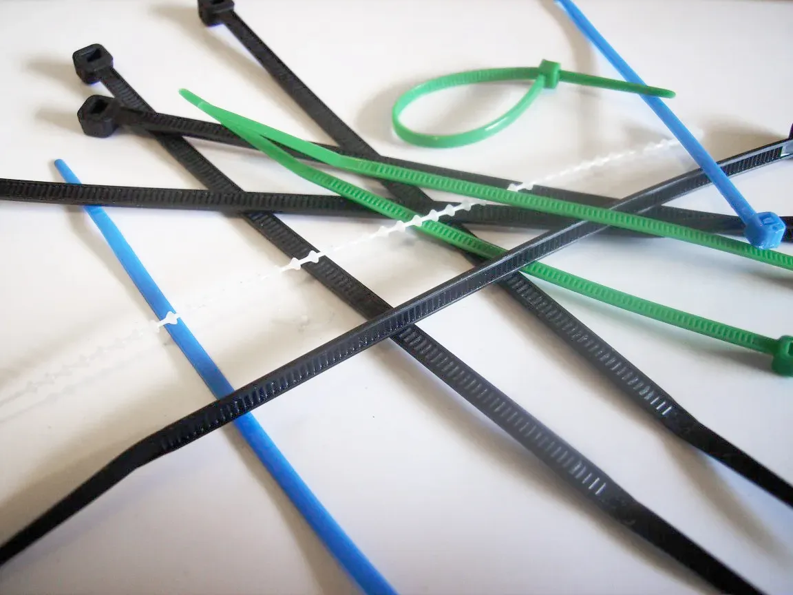 7. Zip Ties: Plastic Loops That Lock Like Steel (Transferred from en.wikipedia(Original text : I created this work entirely by myself.), CC BY-SA 3.0)