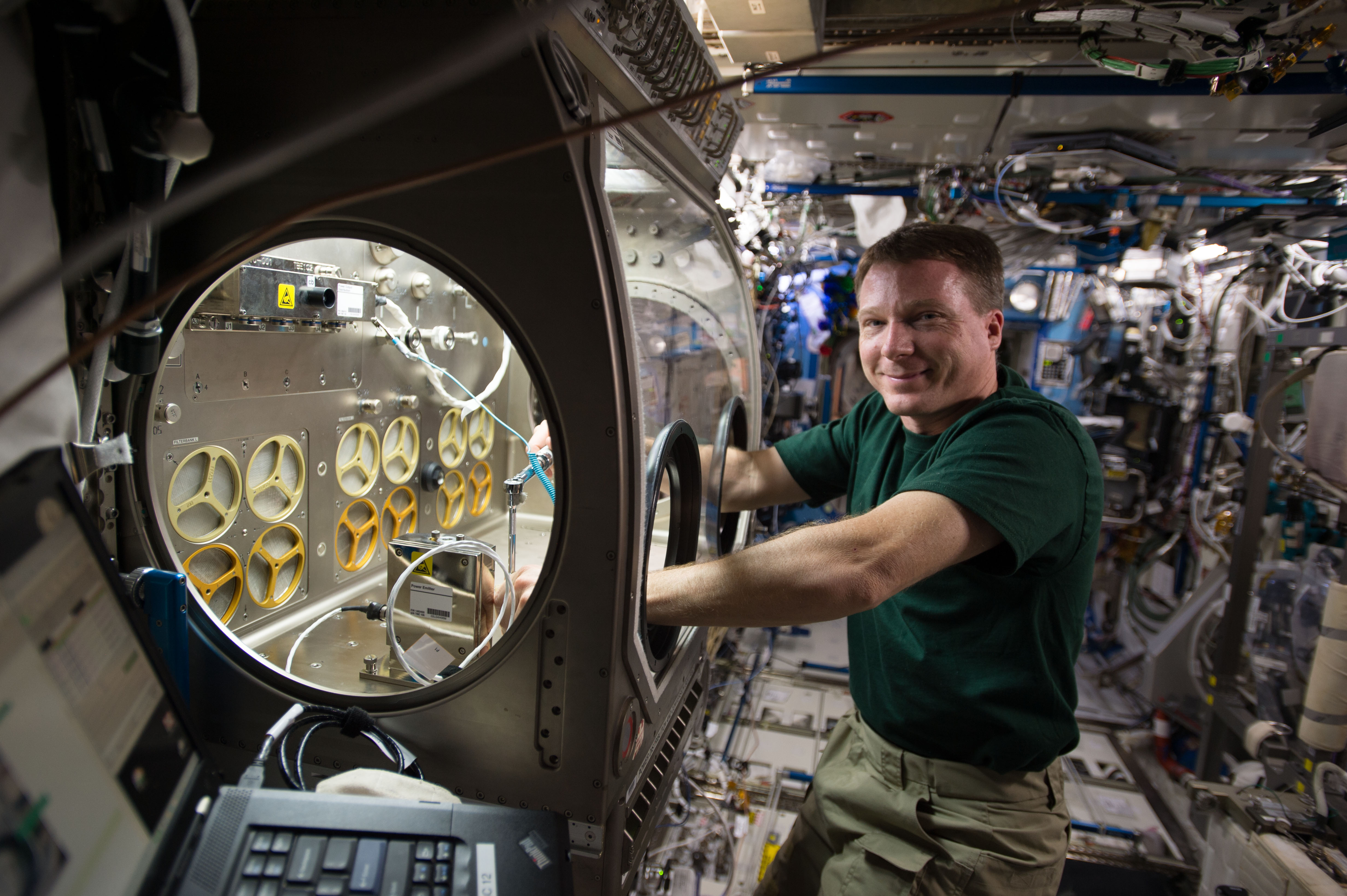 International Space Station Becomes a Microbial Laboratory (Image Credits: Wikimedia)