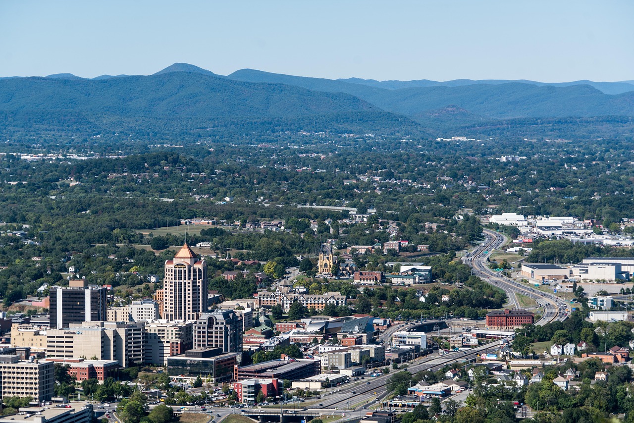 Roanoke, Virginia: Community-Driven Heat Island Education (Image Credits: Pixabay)