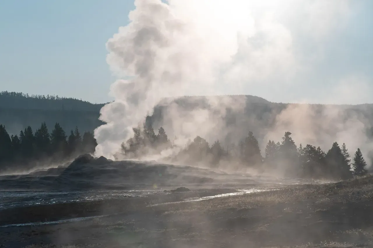 A Giant, Partly Molten Magma Body Works Like a Hidden Stove (Image Credits: Pixabay)