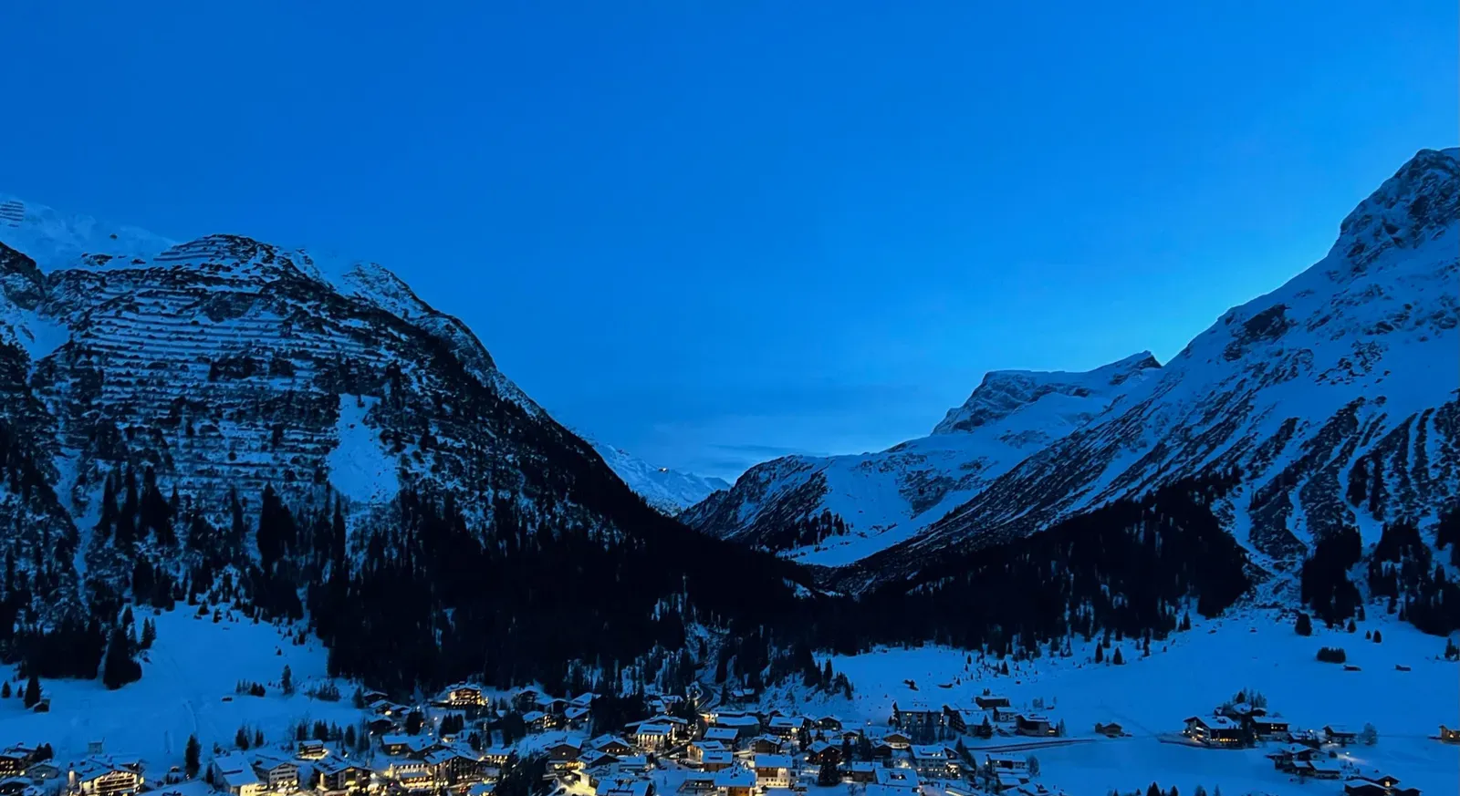 Legends, Myths, and the Human Need to Explain the Glow (Image Credits: Wikimedia)