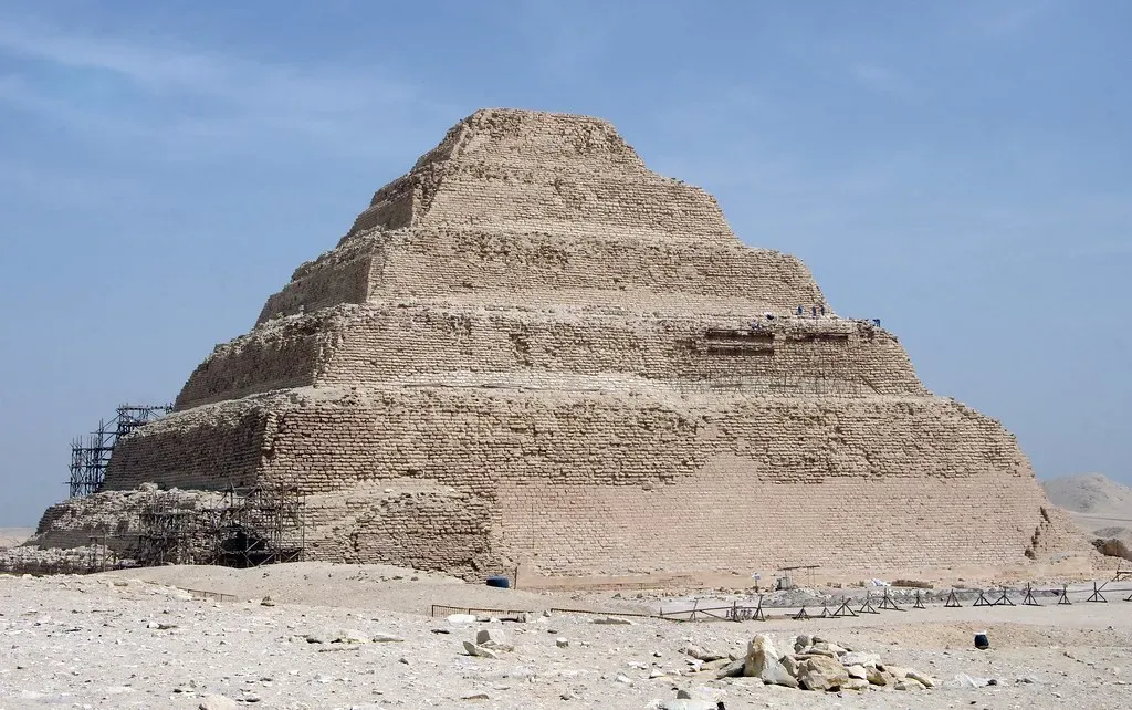 #19 – The Step Pyramid Complex of Djoser (Egypt) (pyramidtextsonline, Flickr, CC BY 2.0)