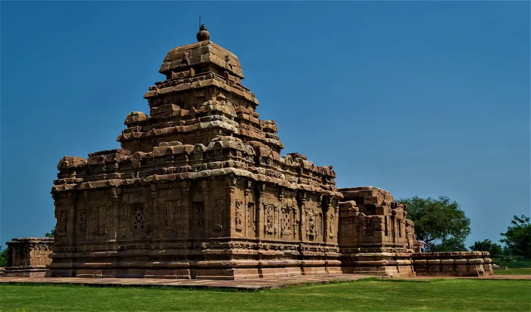 #6 - Mudbrick Temples That Accidentally Entombed Older Graves (Image Credits: Unsplash)