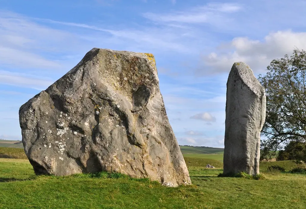 How Do You Move a Mountain? Technology Without Wheels or Metal (Image Credits: Flickr)