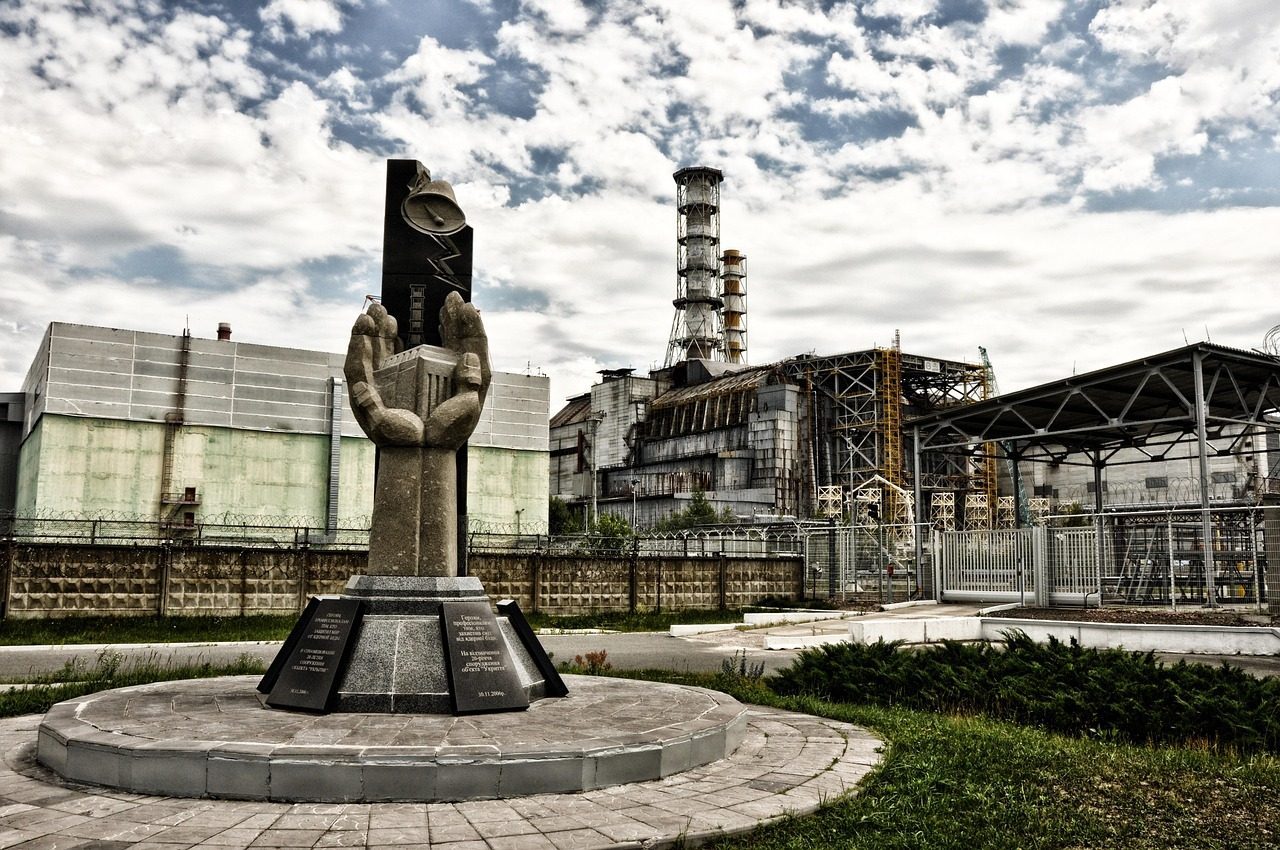 The Chernobyl Nuclear Disaster (1986) - When Atoms Split a Landscape in Two (Image Credits: Pixabay)