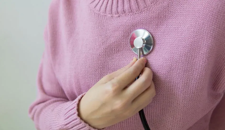 5. Rapid Heartbeat, Palpitations, or Irregular Pulse You Can Actually Feel (Image Credits: Pexels)