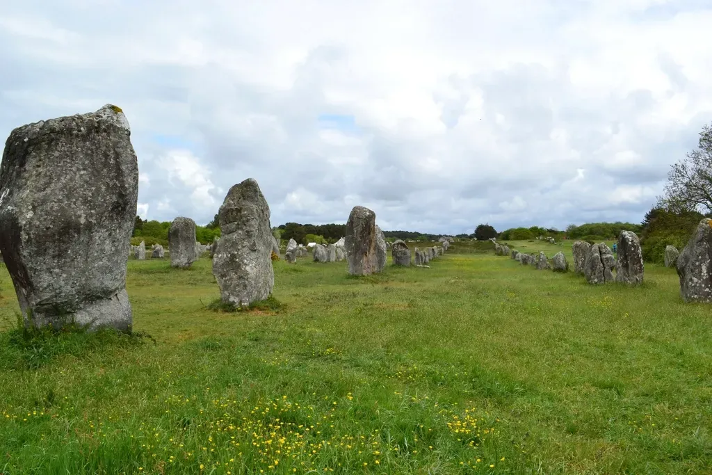 What Carnac Teaches Us About the People Behind the Stones (Image Credits: Rawpixel)