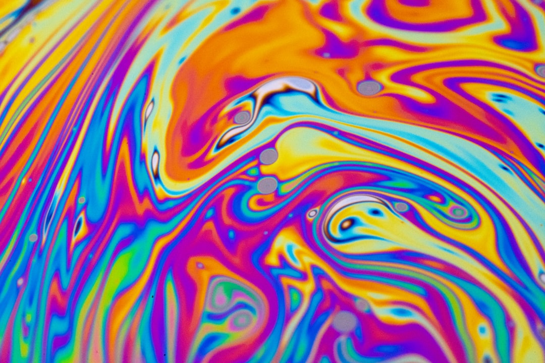The Halloween Reaction That Changes Colors on Command (Image Credits: Unsplash)