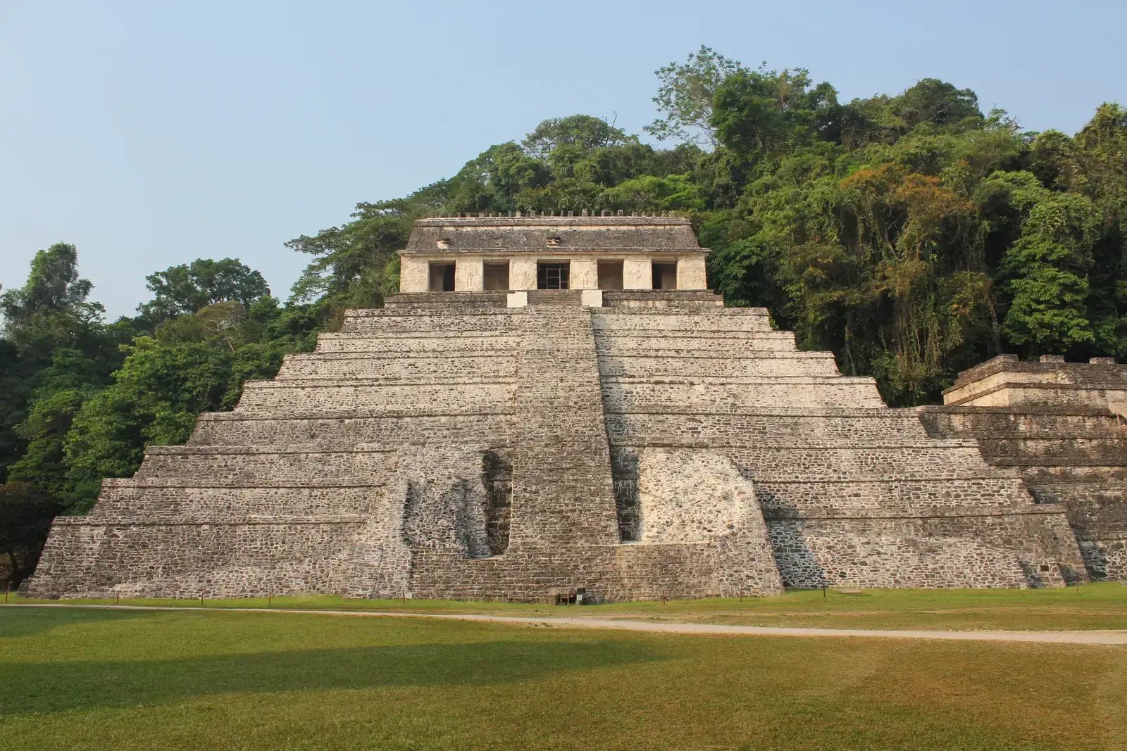 The Maya: Cities in the Jungle That Went Quiet (Palenque, Temple of the Inscriptions, CC BY 2.0)