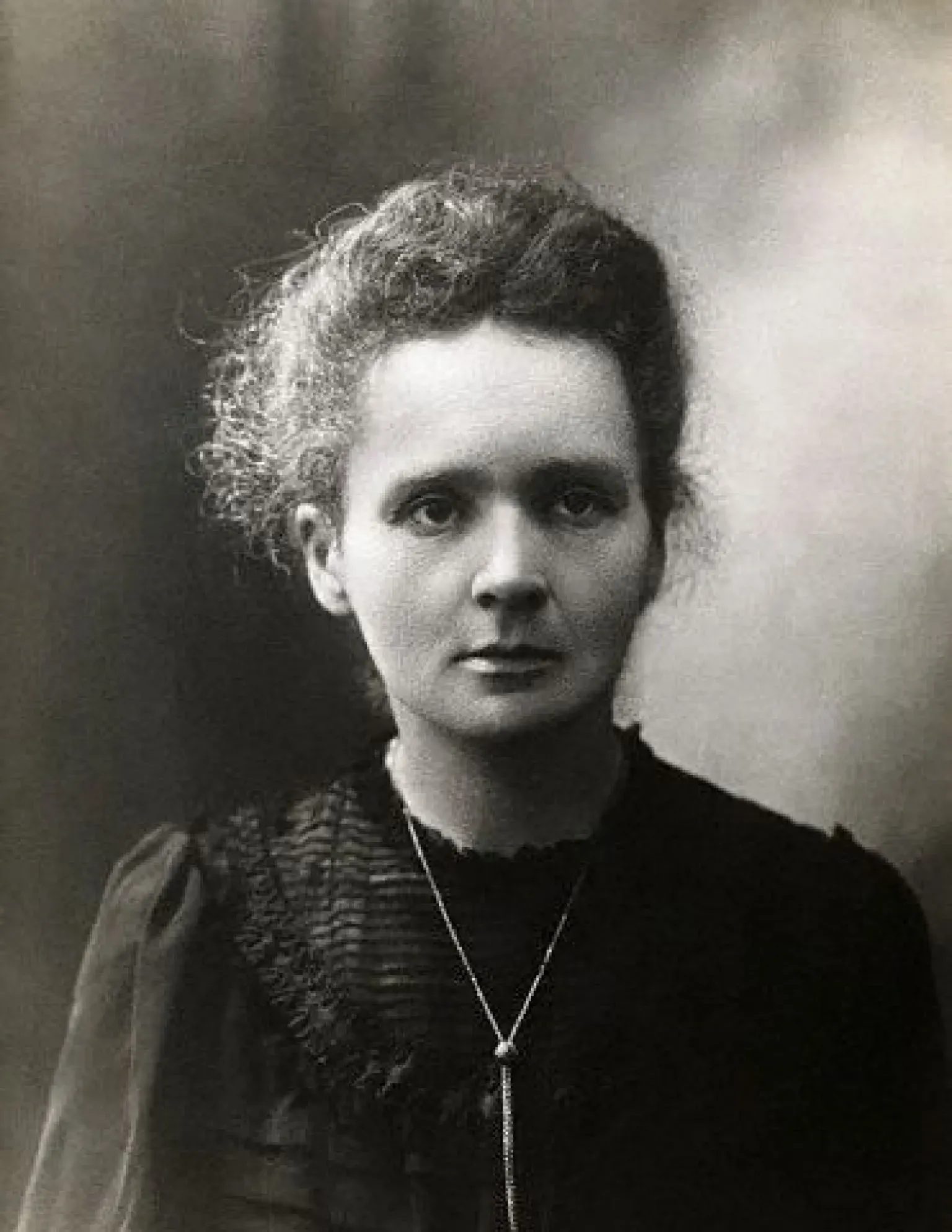 Marie Curie: Radioactivity's Fearless Pioneer (Image Credits: Wikimedia)