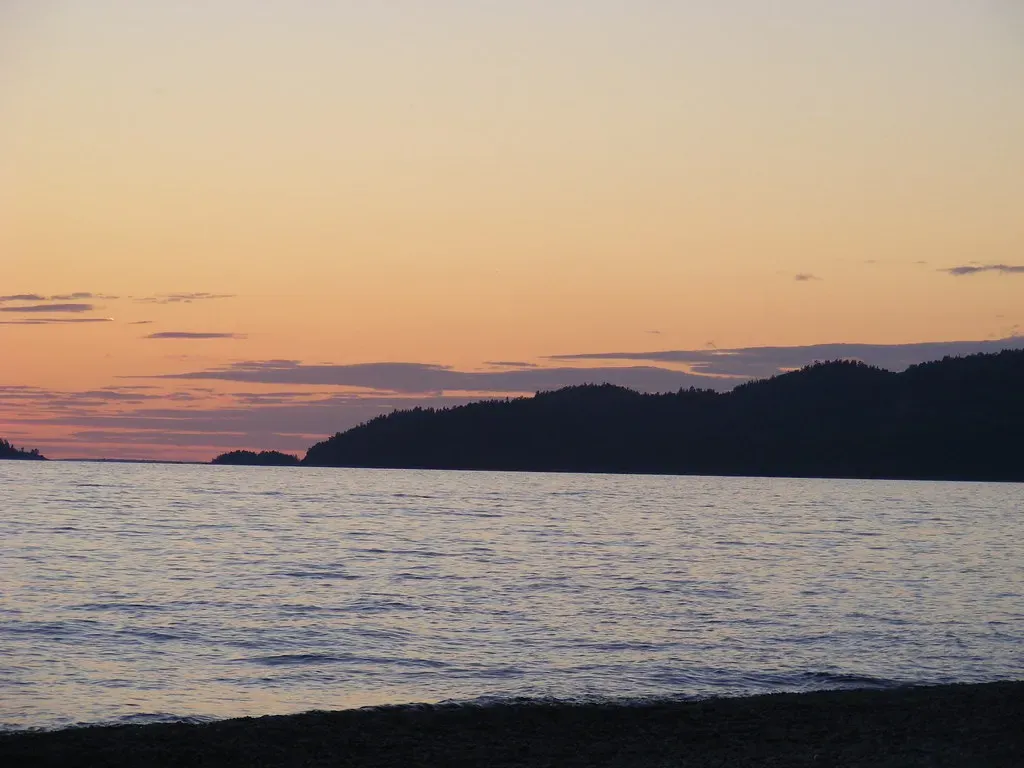 2. The Depth Is So Extreme That Wrecks Simply Vanish From Reach (Helena Jacoba, Flickr, CC BY 2.0)