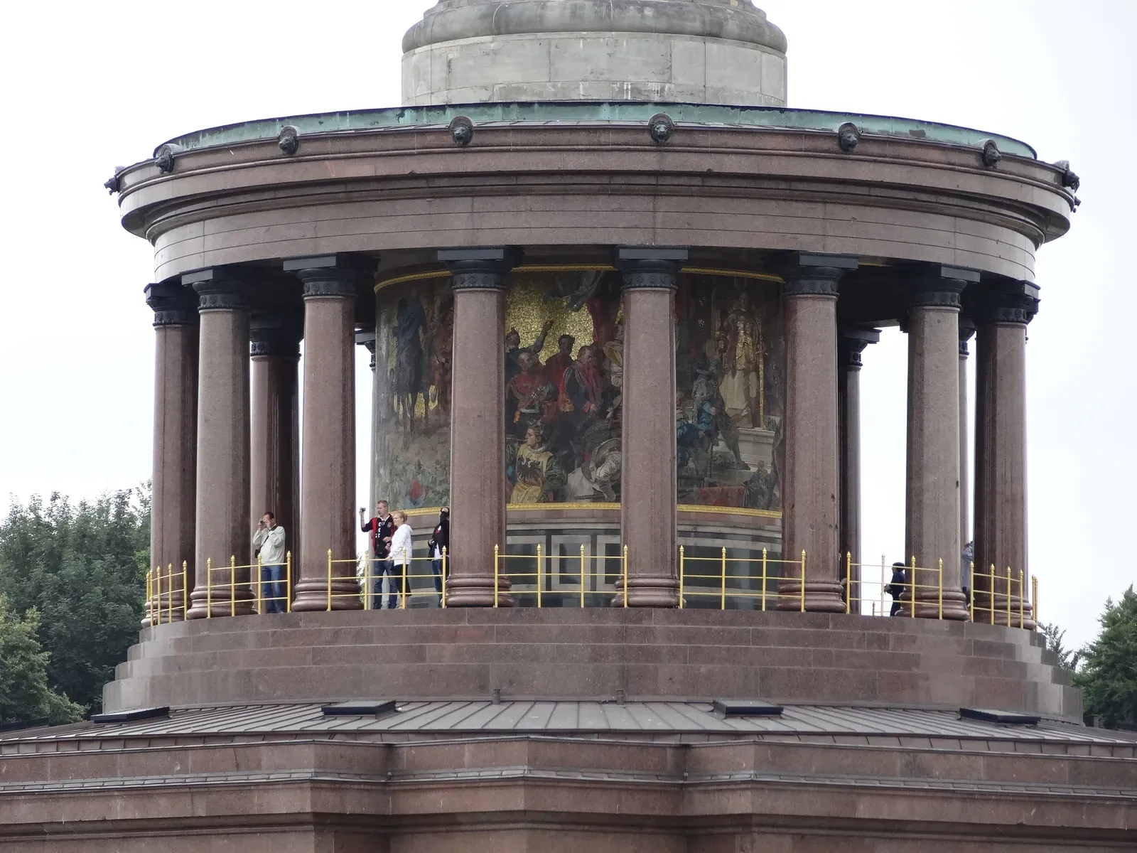 #6 - The Berlin Victory Column's Post-Reunification Warning Plaques (Berlin) (By Cherubino, CC BY-SA 3.0)