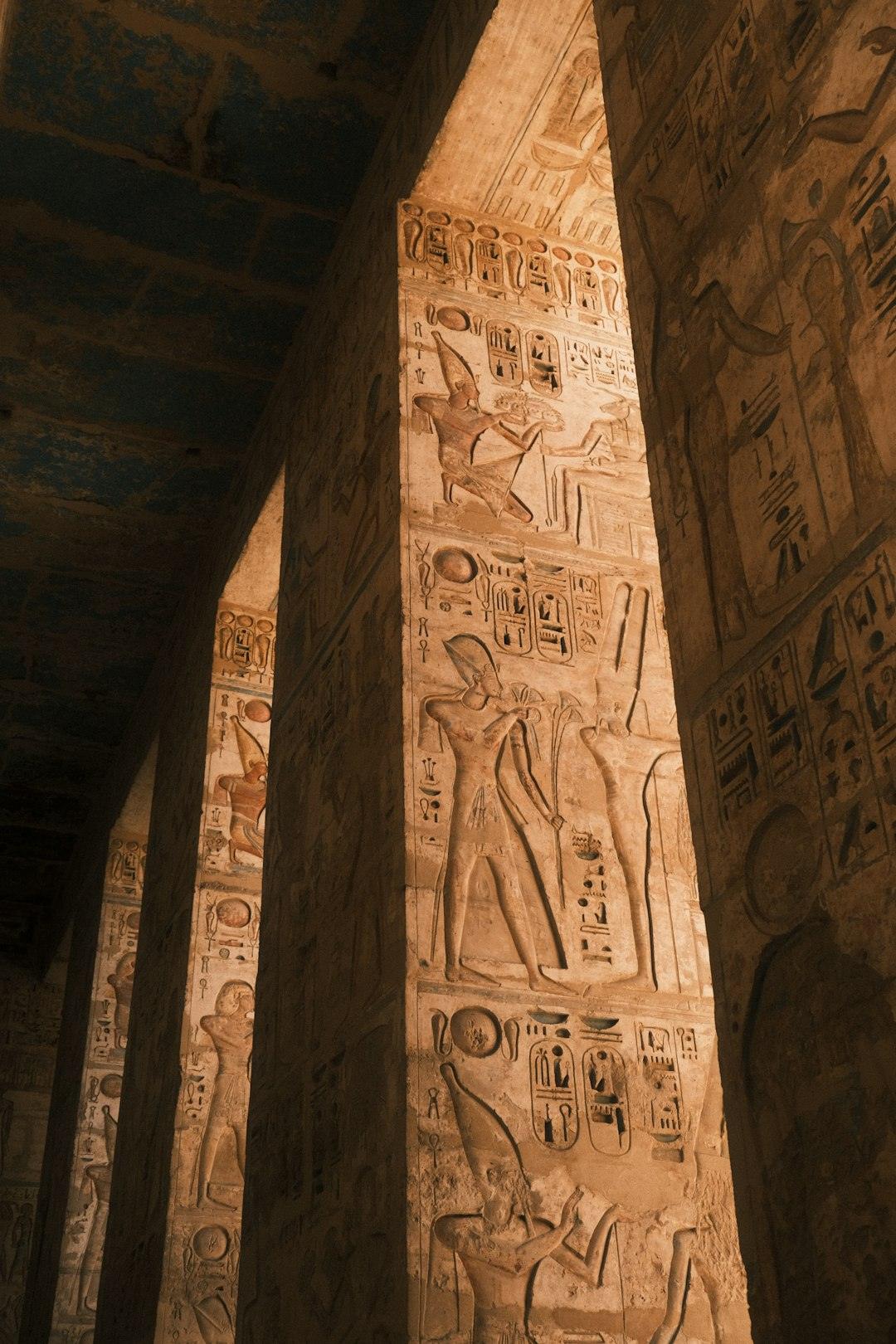 The Hidden Clues in Stone and Soil (Image Credits: Unsplash)