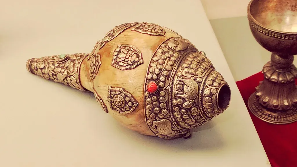 5. Religious Artifacts Found Far Outside Their Expected Cultural Zones (lhirlimann, Flickr, CC BY 2.0)