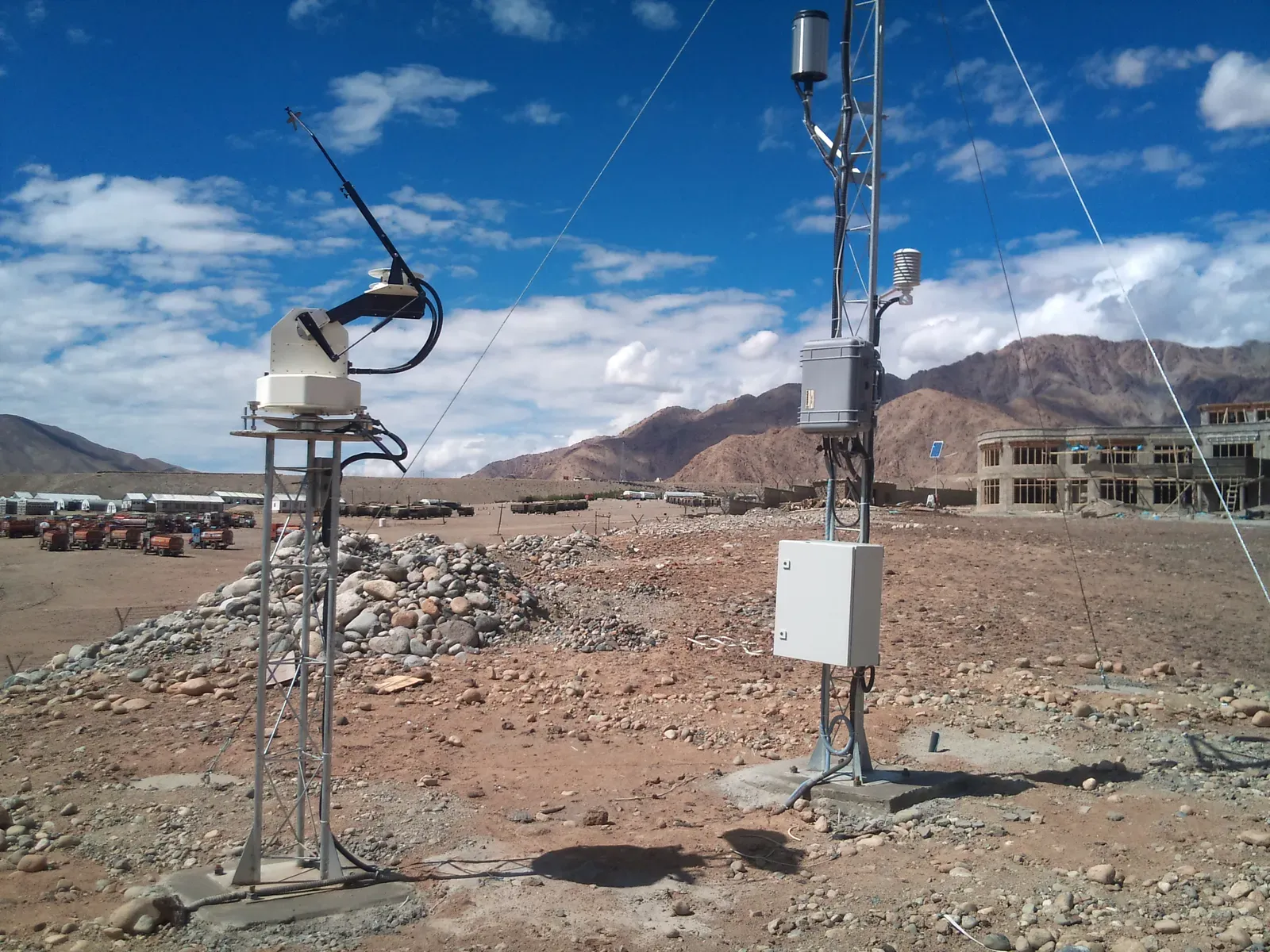 #8 - Infrasound Sensors Pick Up Storms From Hundreds of Miles Away (By Fringe2013, CC BY-SA 3.0)
