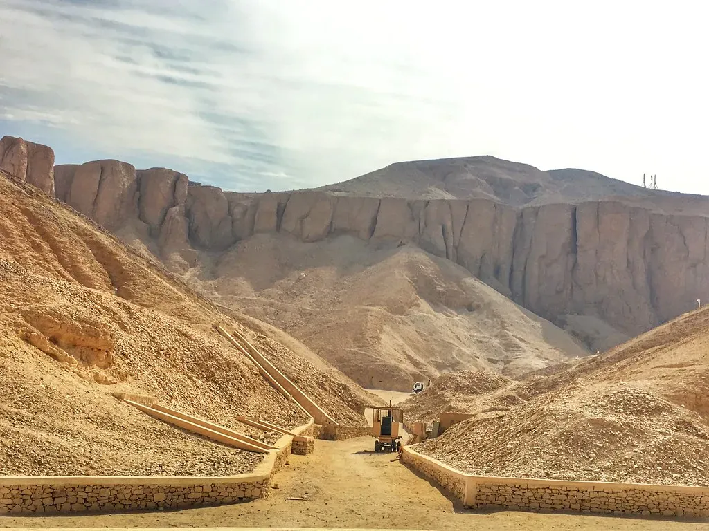 Unopened Royal Tombs in the Valley of the Kings (cattan2011, Flickr, CC BY 2.0)