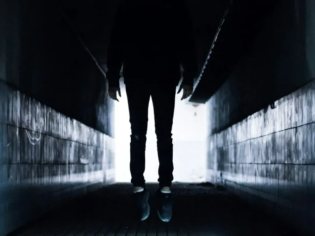 Near-Death Experiences and the Edges of Awareness (Image Credits: Unsplash)