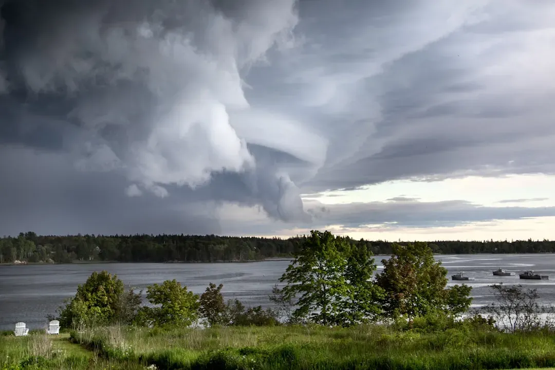 Lake Michigan Has Spawned Violent Tornadoes (Image Credits: Unsplash)