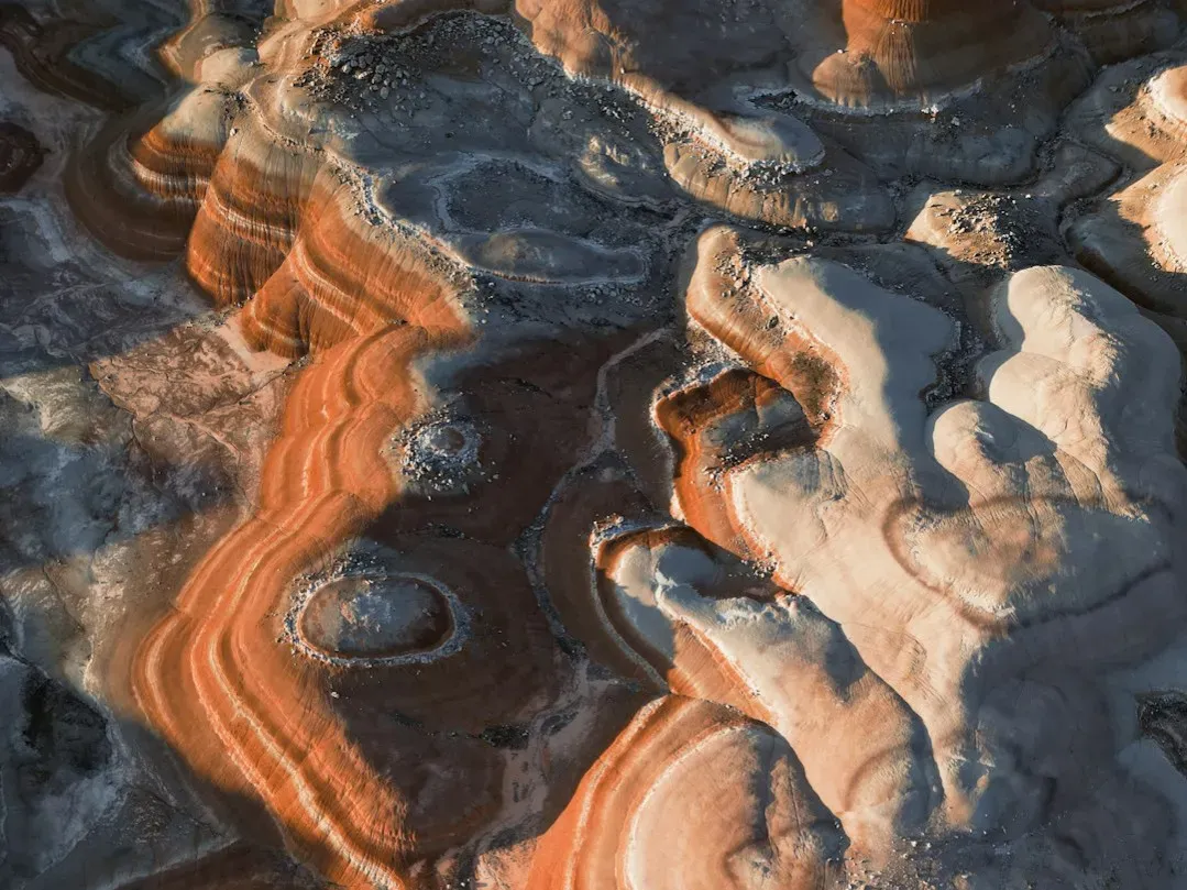 Minerals That Only Form in Long‑Lasting Liquid Water (Image Credits: Unsplash)