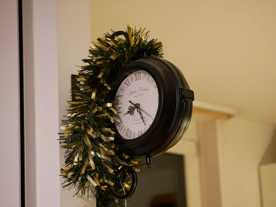 The  Clock: How the Season Warps Our Sense of Time (Image Credits: Unsplash)