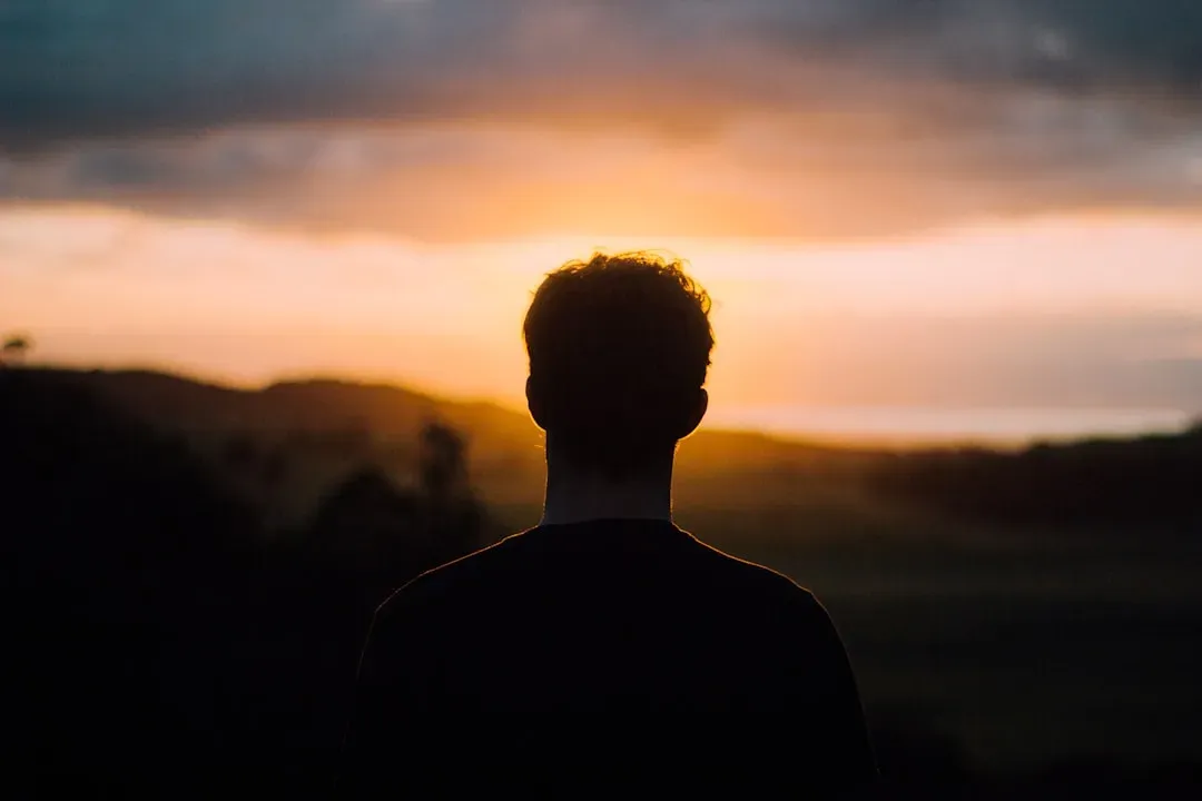 How Thinking About Near Death Can Change How You Live Right Now (Image Credits: Unsplash)