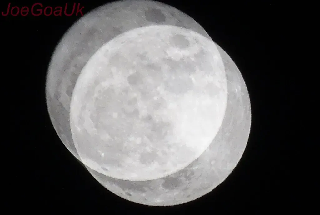 A Sky Painted With Double Moonlight (Image Credits: Flickr)