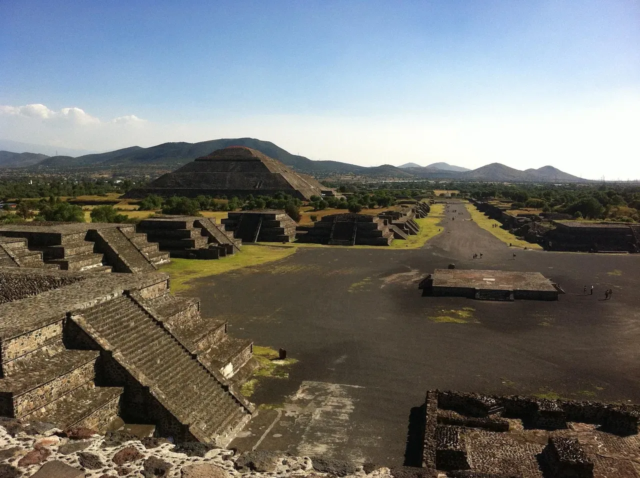 #10 - Teotihuacan, Mexico: A City Built on a Cosmic Grid (Image Credits: Pixabay)