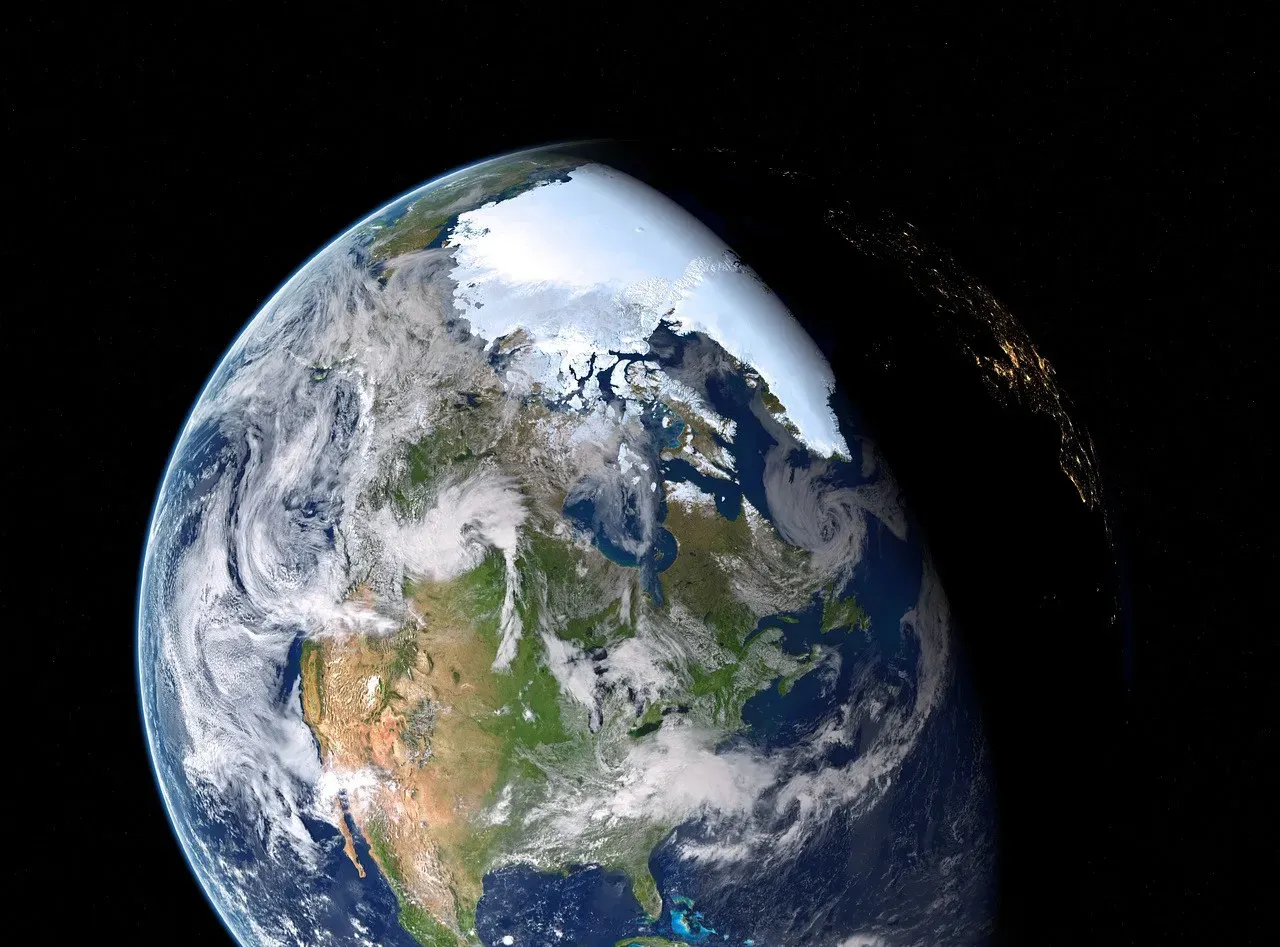 When the Magnetic Field Changes: Risks in a Shifting World (Image Credits: Pixabay)