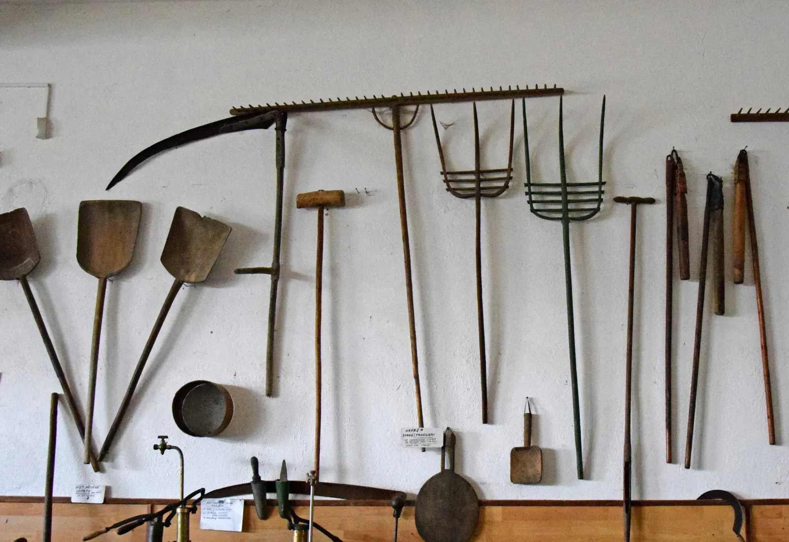 Farming Tools and the Birth of Settled Life (Image Credits: Wikimedia)