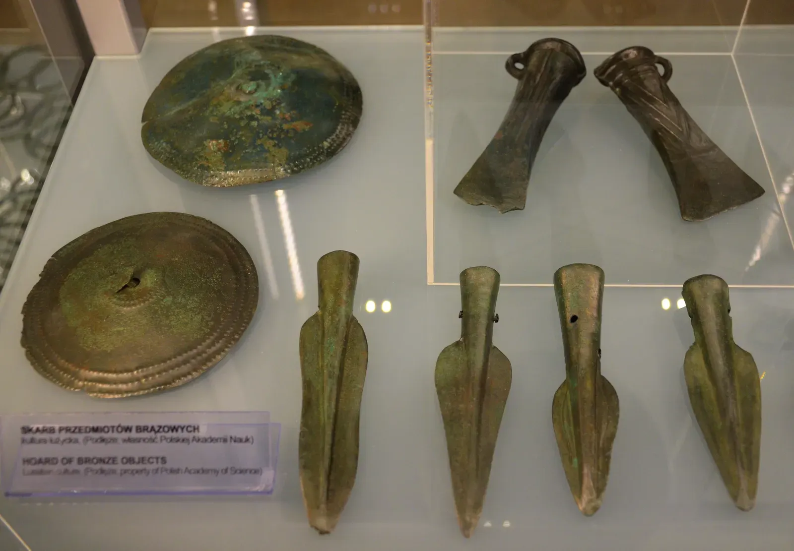 “Secret” Hoards And The Economics Of Black Markets (By Silar, CC BY-SA 4.0)