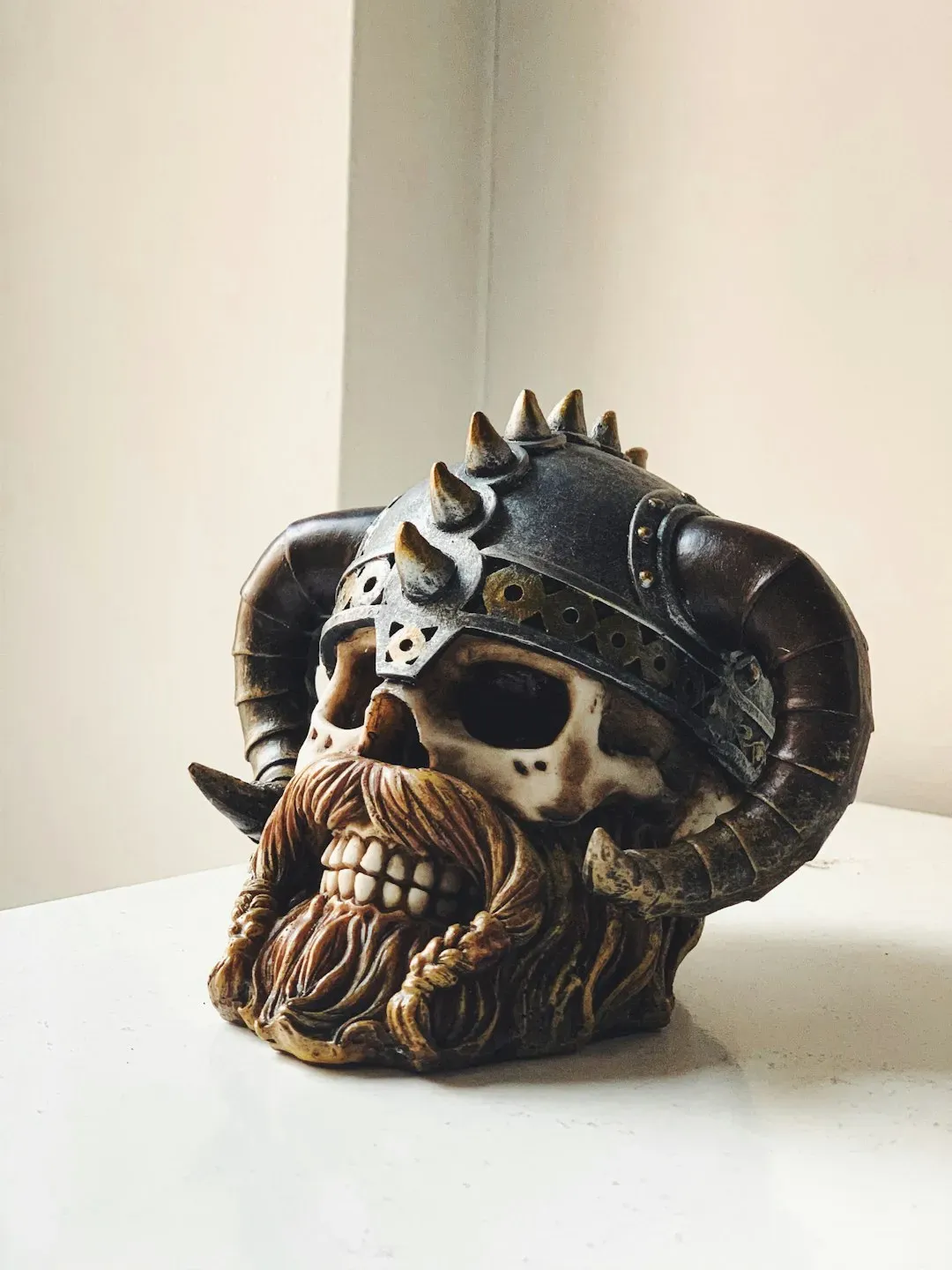 8. Viking “Horned Helmets” Are Mostly a Modern Costume Myth (Image Credits: Unsplash)
