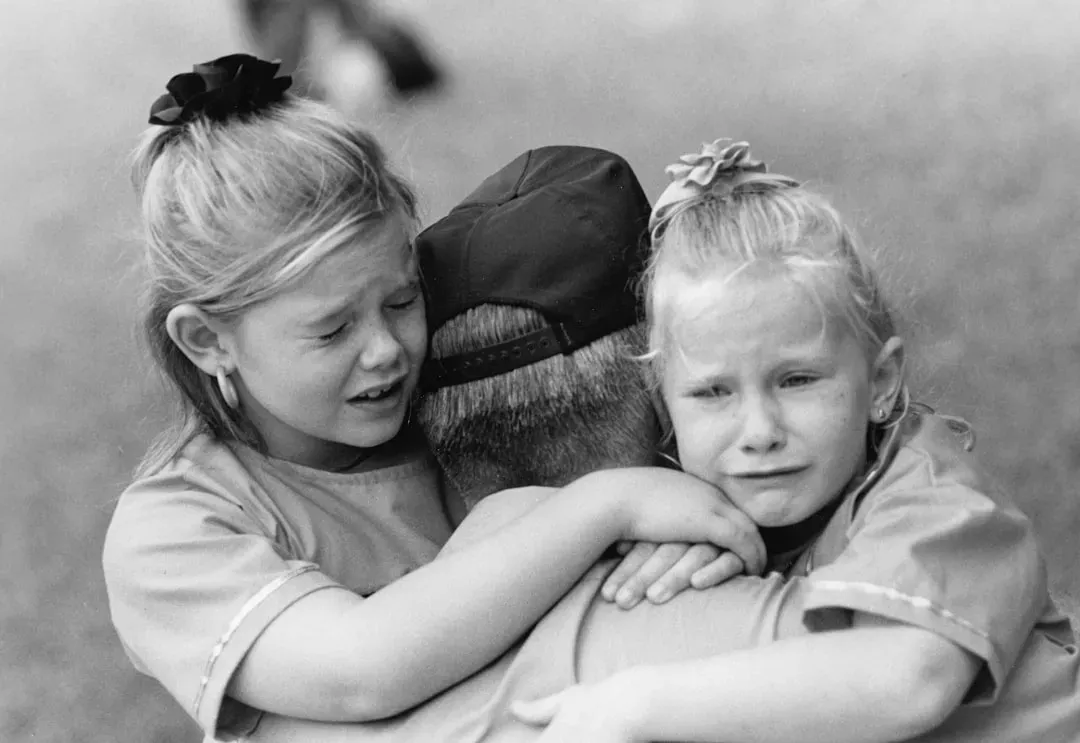Attachment and Love Make Loss Feel Unbearable (Image Credits: Unsplash)