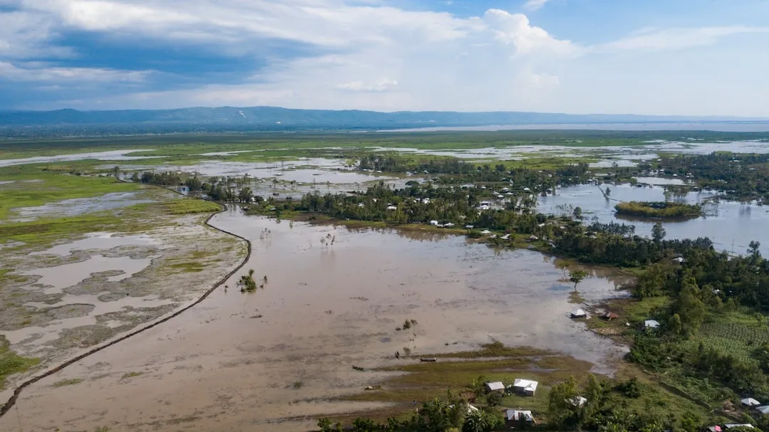 Life in Floodplains: Everyday Risk Behind Epic Stories (Image Credits: Unsplash)