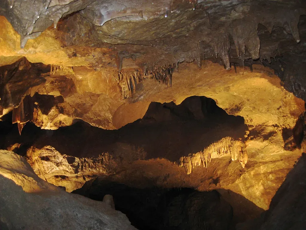 How Kentucky Became the Cave Capital of the World (D-Stanley, Flickr, CC BY 2.0)