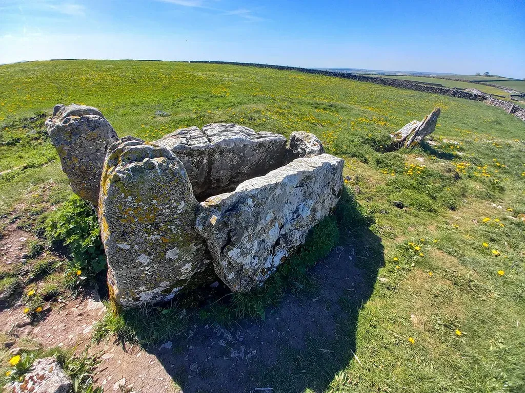 Tombs, Ancestors, and the Long Memory of the Dead (Donnchadh H, Flickr, CC BY 2.0)