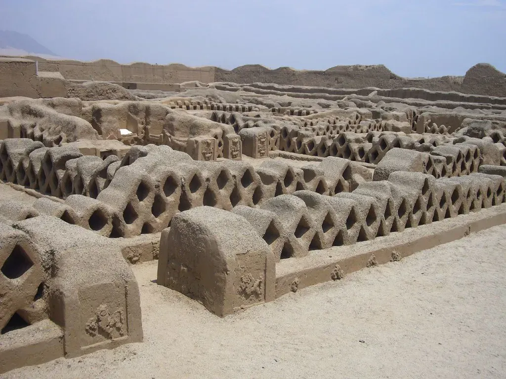 Chan Chan: South America's Adobe Empire (Image Credits: Flickr)