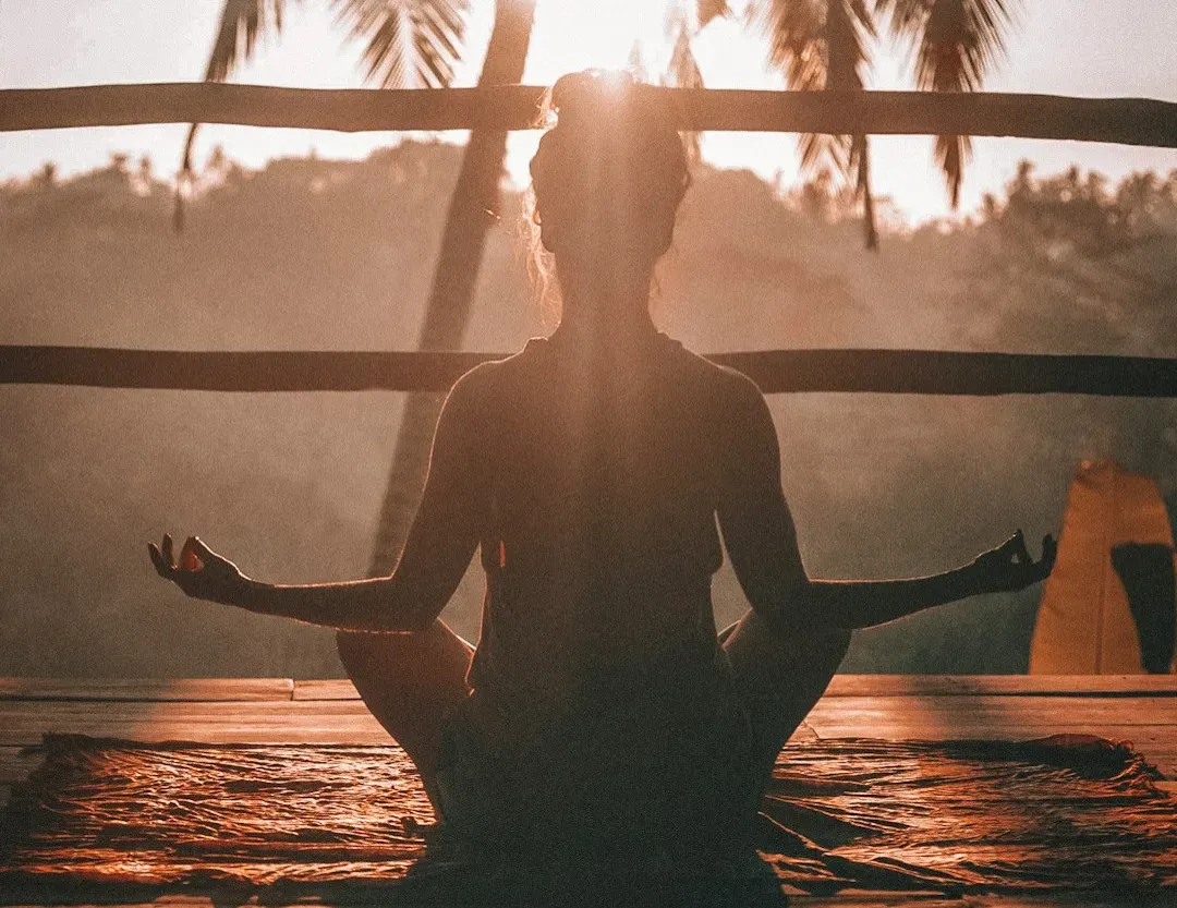 Extended and Distributed Minds: Thinking Outside Your Skull (Image Credits: Unsplash)